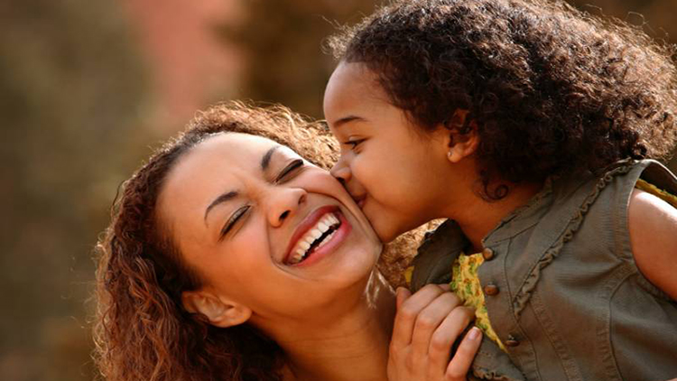 How to Be a Great Mother: 10 Things Great Moms Do Every Day