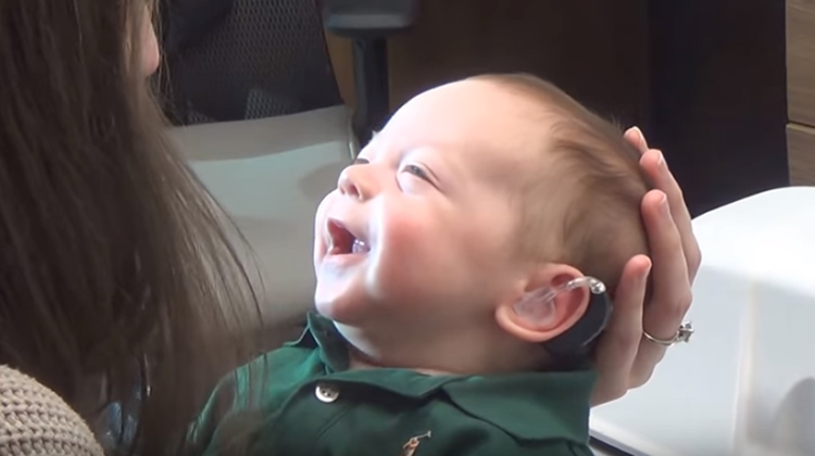 baby-born-deaf-but-his-reaction-to-hearing-mom-s-voice-for-first-time