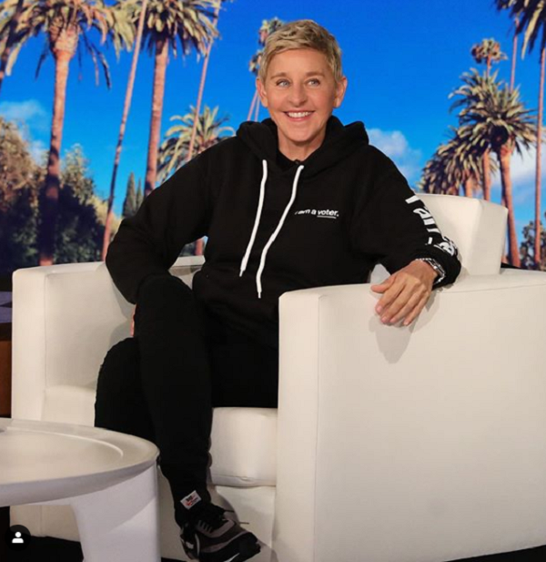 Ellen DeGeneres cheered for Packers in suite full of Cowboys fans