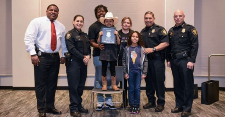 Fort Worth Police Make 6-Yr-Old With Cancer Honorary Officer. -InspireMore