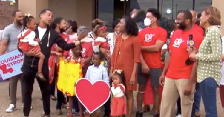 Father of 5 gets huge surprise for selfless acts of kindness in