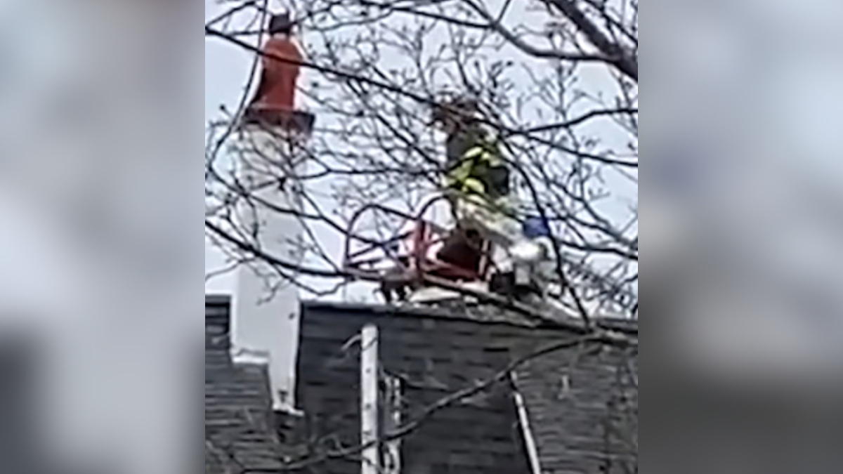 10-Yr-Old Boy Trapped In Chimney Gets Rescued By Firefighters – InspireMore