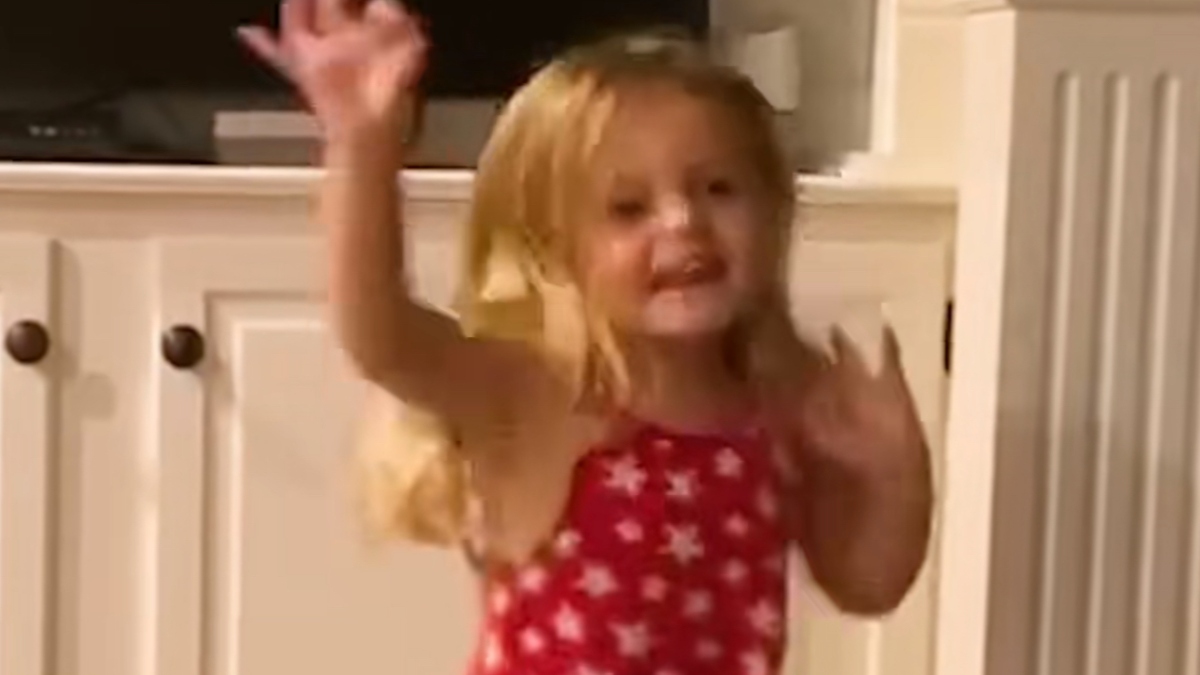 Hilarious little girl may be the best charades player ever