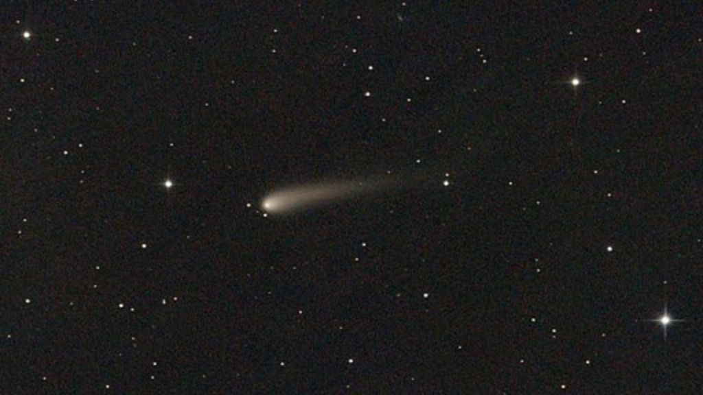 Image shows newly discovered comet C/2023 A3 (Tsuchinshan-ATLAS). It is predicted that this comet will be visible during October.