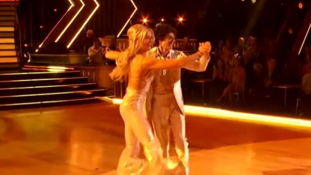 Stephen Nedorosckik DWTS