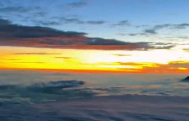 The View From 20,000 Feet — See Sunset From The Closest Point To Space On The Planet!